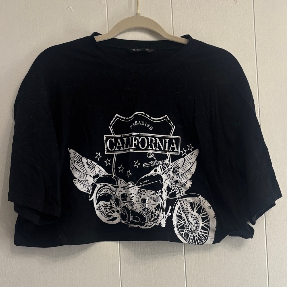 Black California Graphic Crop Top